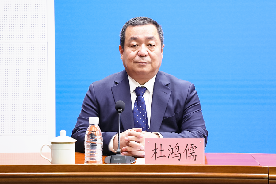 市残联副理事长杜鸿儒