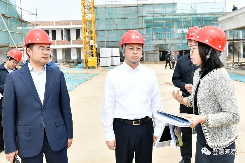 曹路宝率队到亭湖区黄尖镇调研
